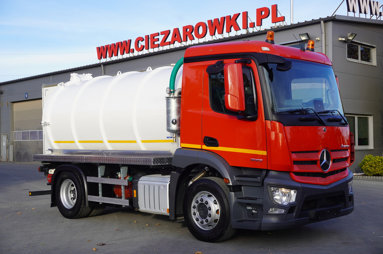 MERCEDES-BENZ Actros 1833 / 260 tho. km / NEW septic tank 11000 l - Φορτηγό βυτιοφόρο: φωτογραφία 1 MERCEDES-BENZ Actros 1833 / 260 tho. km / NEW septic tank 11000 l - Φορτηγό βυτιοφόρο: φωτογραφία 1