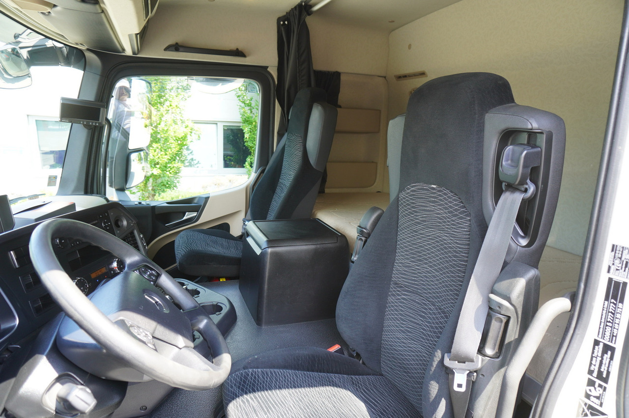 Φορτηγό ανατρεπόμενο MERCEDES-BENZ Actros 1840 / New 3-side tipper 10 EPAL / Diff. lock / Load cap 10 t: φωτογραφία 19 Φορτηγό ανατρεπόμενο MERCEDES-BENZ Actros 1840 / New 3-side tipper 10 EPAL / Diff. lock / Load cap 10 t: φωτογραφία 19