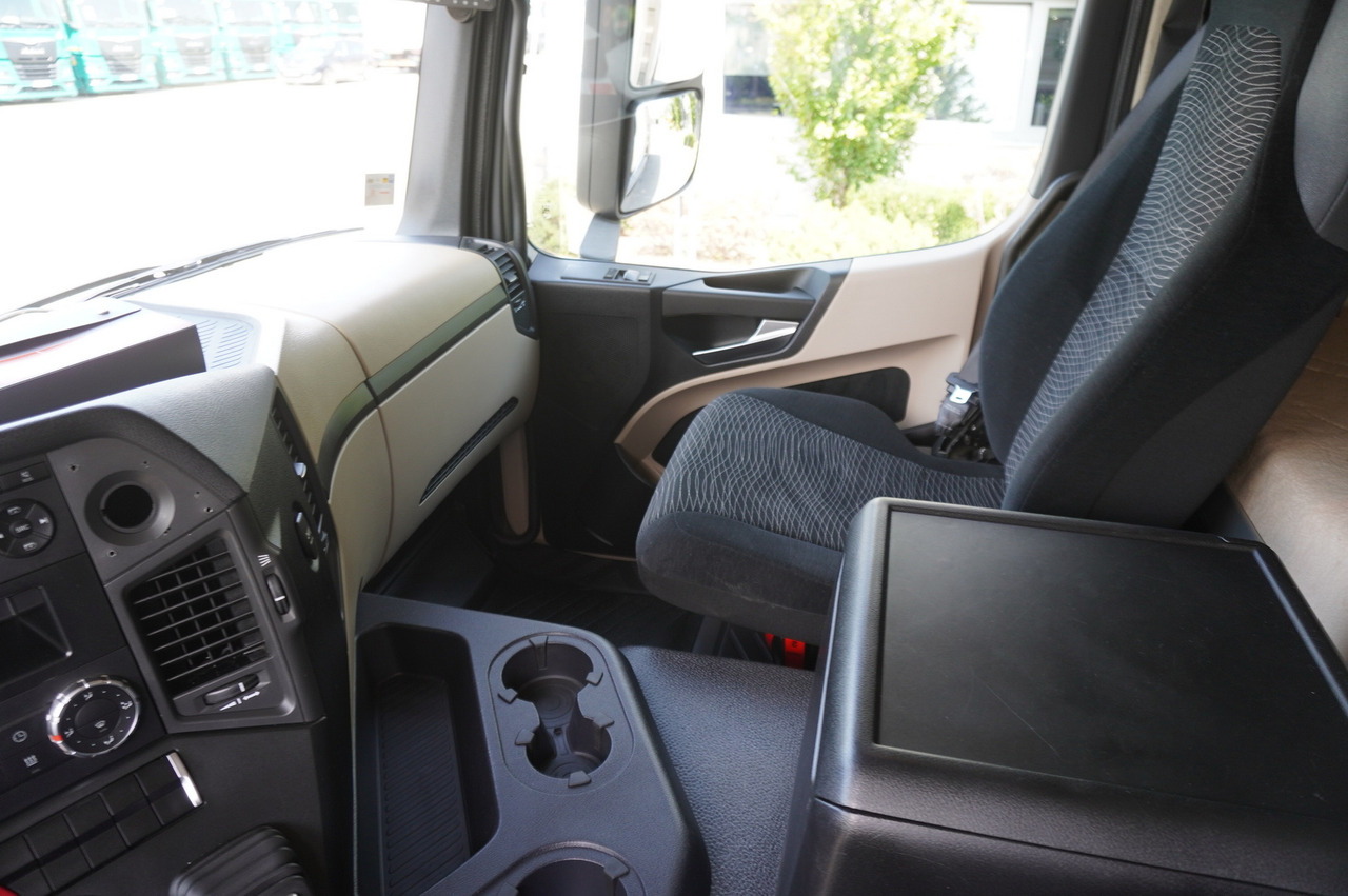 Φορτηγό ανατρεπόμενο MERCEDES-BENZ Actros 1840 / New 3-side tipper 10 EPAL / Diff. lock / Load cap 10 t: φωτογραφία 21 Φορτηγό ανατρεπόμενο MERCEDES-BENZ Actros 1840 / New 3-side tipper 10 EPAL / Diff. lock / Load cap 10 t: φωτογραφία 21