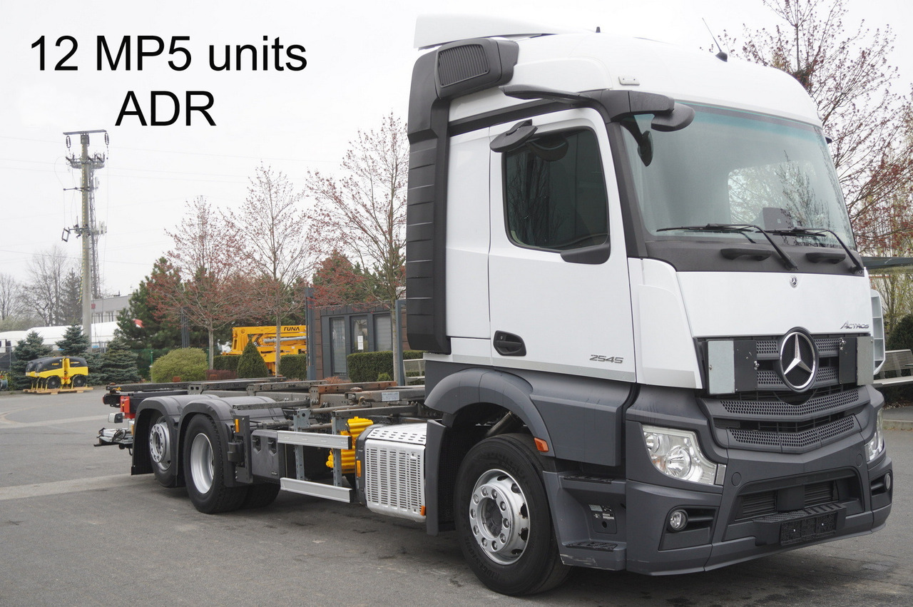 MERCEDES-BENZ Actros 2545 6×2 MP5 / ADR / several units - Φορτηγό μεταφοράς εμπορευματοκιβωτίων/ Κινητό αμάξωμα: φωτογραφία 1 MERCEDES-BENZ Actros 2545 6×2 MP5 / ADR / several units - Φορτηγό μεταφοράς εμπορευματοκιβωτίων/ Κινητό αμάξωμα: φωτογραφία 1