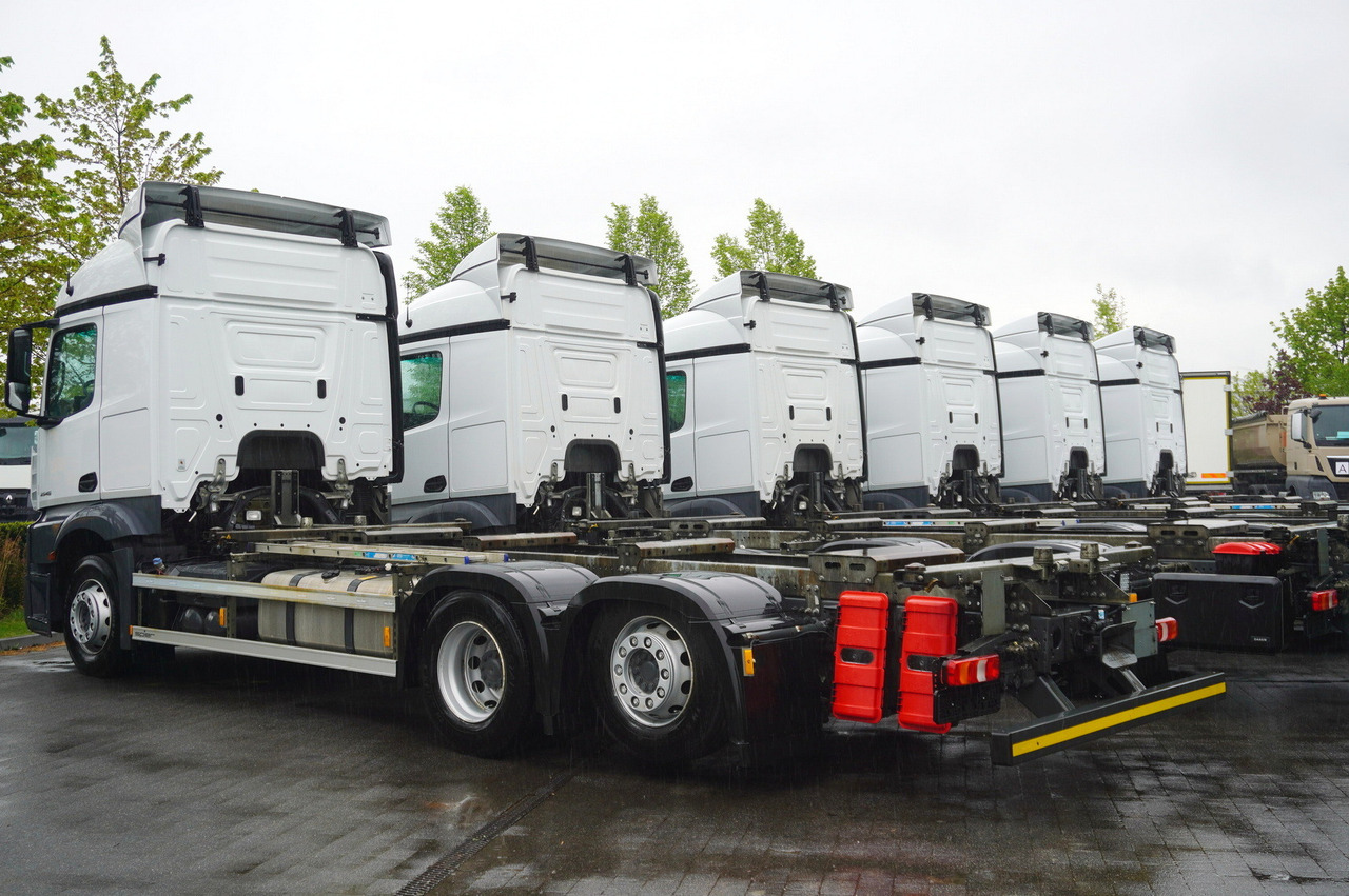 MERCEDES-BENZ Actros 2545 6×2 MP5 / FULL ADR / 12 units - Φορτηγό μεταφοράς εμπορευματοκιβωτίων/ Κινητό αμάξωμα: φωτογραφία 4 MERCEDES-BENZ Actros 2545 6×2 MP5 / FULL ADR / 12 units - Φορτηγό μεταφοράς εμπορευματοκιβωτίων/ Κινητό αμάξωμα: φωτογραφία 4