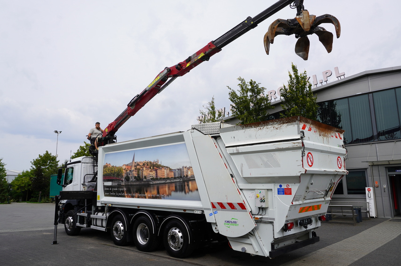 MERCEDES-BENZ Antos 3240 8x2 / Tajfun 5T crane / Farid Industries garbage truck/ 3 steered axles - Φορτηγό με γερανό: φωτογραφία 2 MERCEDES-BENZ Antos 3240 8x2 / Tajfun 5T crane / Farid Industries garbage truck/ 3 steered axles - Φορτηγό με γερανό: φωτογραφία 2