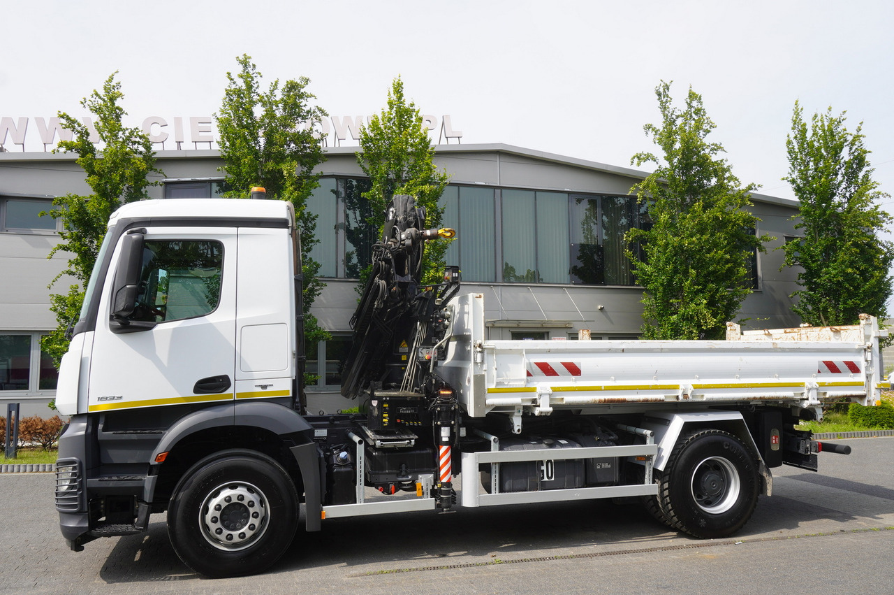 MERCEDES-BENZ Arocs 1833 / 87,000 km!!! / Hds HIAB X-DUO 128 B-2 / three-sided tipper - Φορτηγό με ανοιχτή καρότσα, Φορτηγό με γερανό: φωτογραφία 5 MERCEDES-BENZ Arocs 1833 / 87,000 km!!! / Hds HIAB X-DUO 128 B-2 / three-sided tipper - Φορτηγό με ανοιχτή καρότσα, Φορτηγό με γερανό: φωτογραφία 5