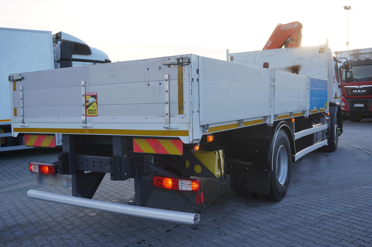 RENAULT C280 DTI 8 / FASSI crane 5.6 T / range 8 m / Flatbed 15 EPAL - Φορτηγό με γερανό: φωτογραφία 3 RENAULT C280 DTI 8 / FASSI crane 5.6 T / range 8 m / Flatbed 15 EPAL - Φορτηγό με γερανό: φωτογραφία 3