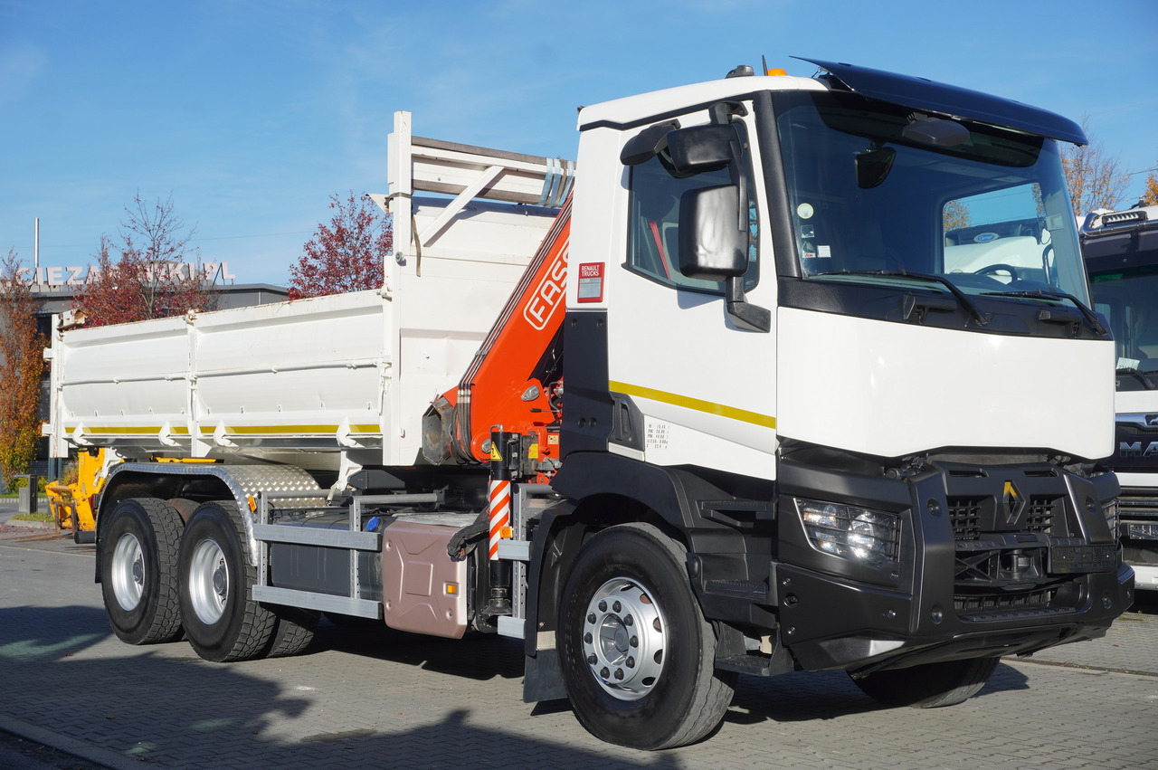 RENAULT C380 E6 6×4 / HDS Fassi F135 2700 MTH / Range 8 m / 5.6 t lifting capacity / 3-side tipper / Bortmatic - Φορτηγό με γερανό: φωτογραφία 2 RENAULT C380 E6 6×4 / HDS Fassi F135 2700 MTH / Range 8 m / 5.6 t lifting capacity / 3-side tipper / Bortmatic - Φορτηγό με γερανό: φωτογραφία 2