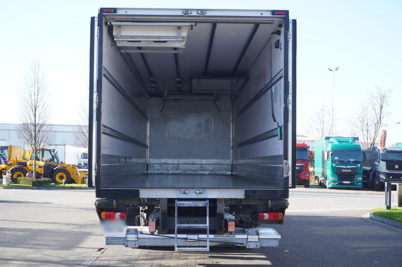 RENAULT D19 Wide 4x2 E6 / Lamberet 22 EPAL refrigerator / Multitemperature / Carrier Supra 1250 MT - Φορτηγό ψυγείο: φωτογραφία 3 RENAULT D19 Wide 4x2 E6 / Lamberet 22 EPAL refrigerator / Multitemperature / Carrier Supra 1250 MT - Φορτηγό ψυγείο: φωτογραφία 3