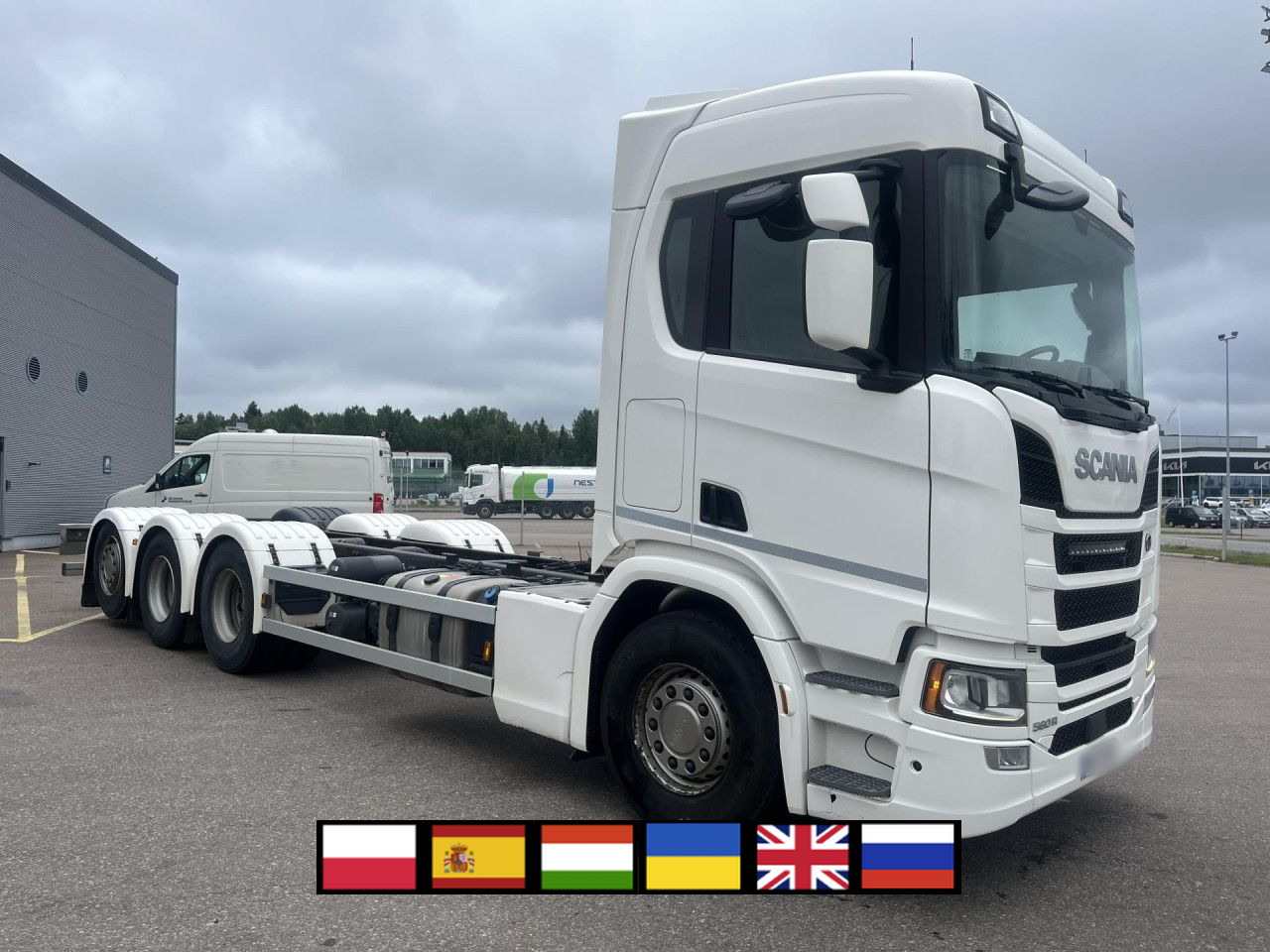 SCANIA R560 B8x4*4 / Chassis / sleeper cab / Power take-off - Φορτηγό σασί: φωτογραφία 1 SCANIA R560 B8x4*4 / Chassis / sleeper cab / Power take-off - Φορτηγό σασί: φωτογραφία 1
