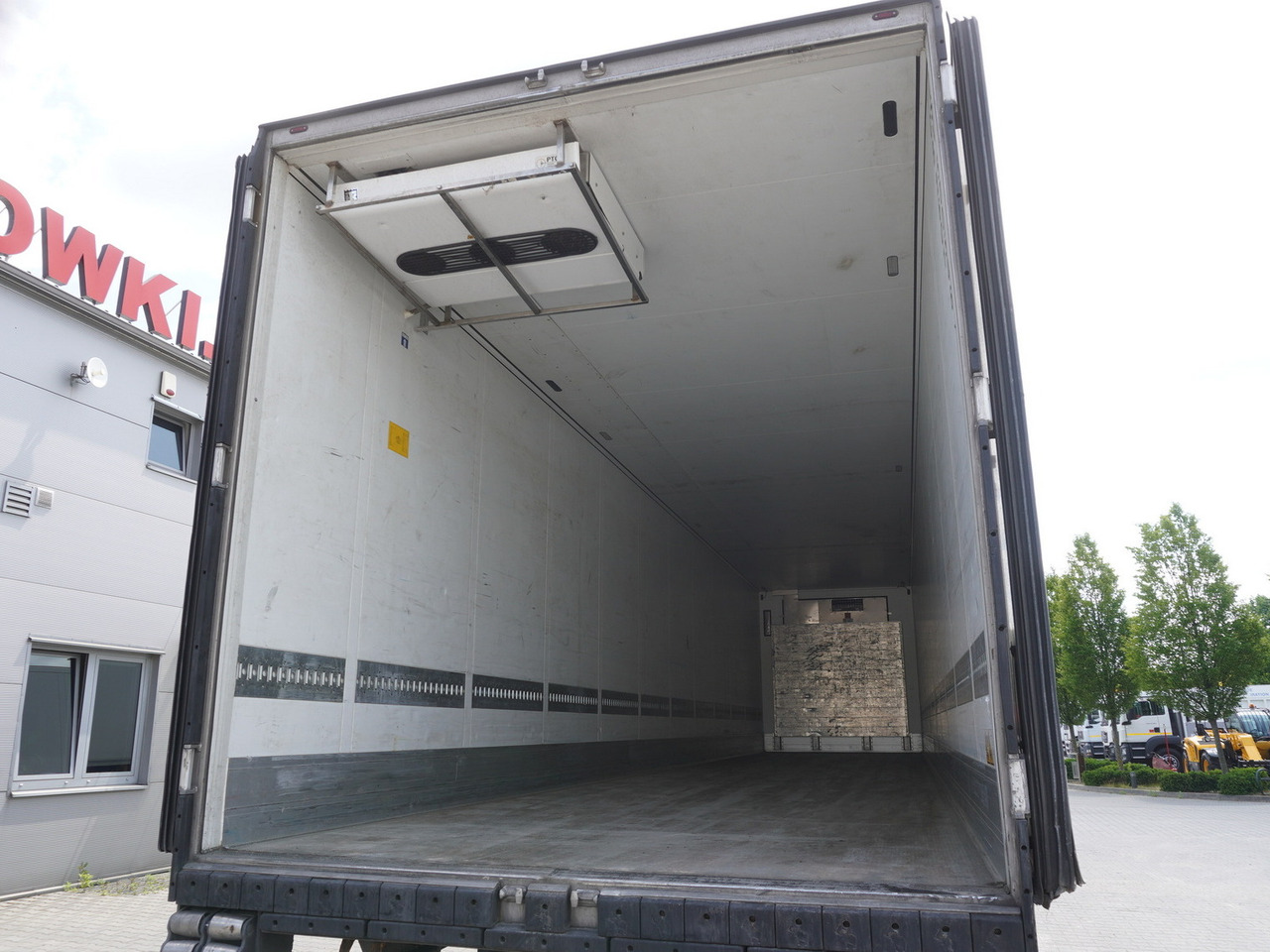 SCHMITZ refrigerator semi-trailer/ Thermoking SLX I Spectrum 250 / Multitemperature / 5 units - Επικαθήμενο ψυγείο: φωτογραφία 4 SCHMITZ refrigerator semi-trailer/ Thermoking SLX I Spectrum 250 / Multitemperature / 5 units - Επικαθήμενο ψυγείο: φωτογραφία 4
