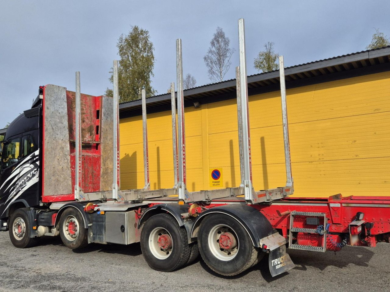 VOLVO FH 750 8x4 / 2 lifted axles / timber truck - Φορτηγό ξυλείας: φωτογραφία 2 VOLVO FH 750 8x4 / 2 lifted axles / timber truck - Φορτηγό ξυλείας: φωτογραφία 2