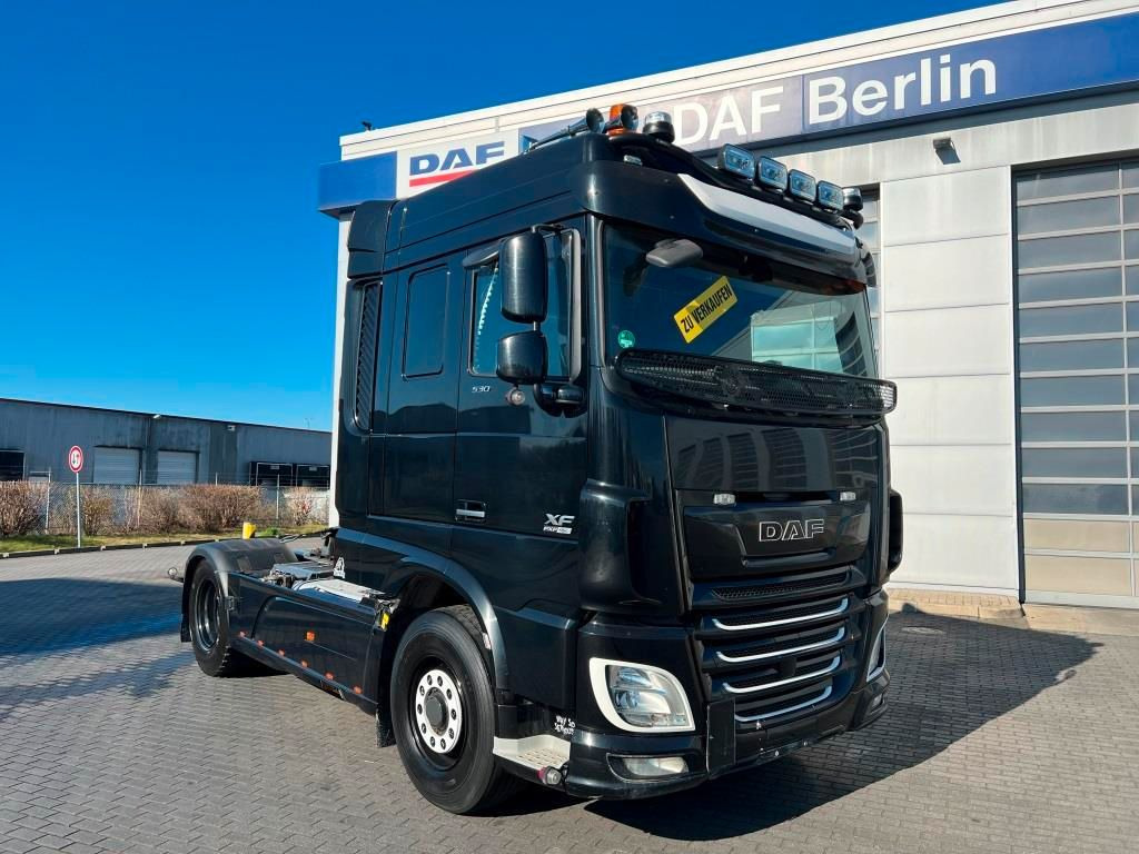 DAF XF 530 FT SC 4x4 PXP Intarder Kipphydraulik - Τράκτορας: φωτογραφία 1 DAF XF 530 FT SC 4x4 PXP Intarder Kipphydraulik - Τράκτορας: φωτογραφία 1