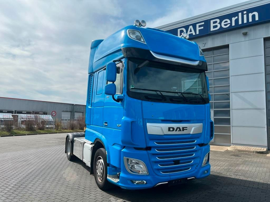 DAF XF 530 FT SSC Retarder Standklima Navigation - Τράκτορας: φωτογραφία 1 DAF XF 530 FT SSC Retarder Standklima Navigation - Τράκτορας: φωτογραφία 1