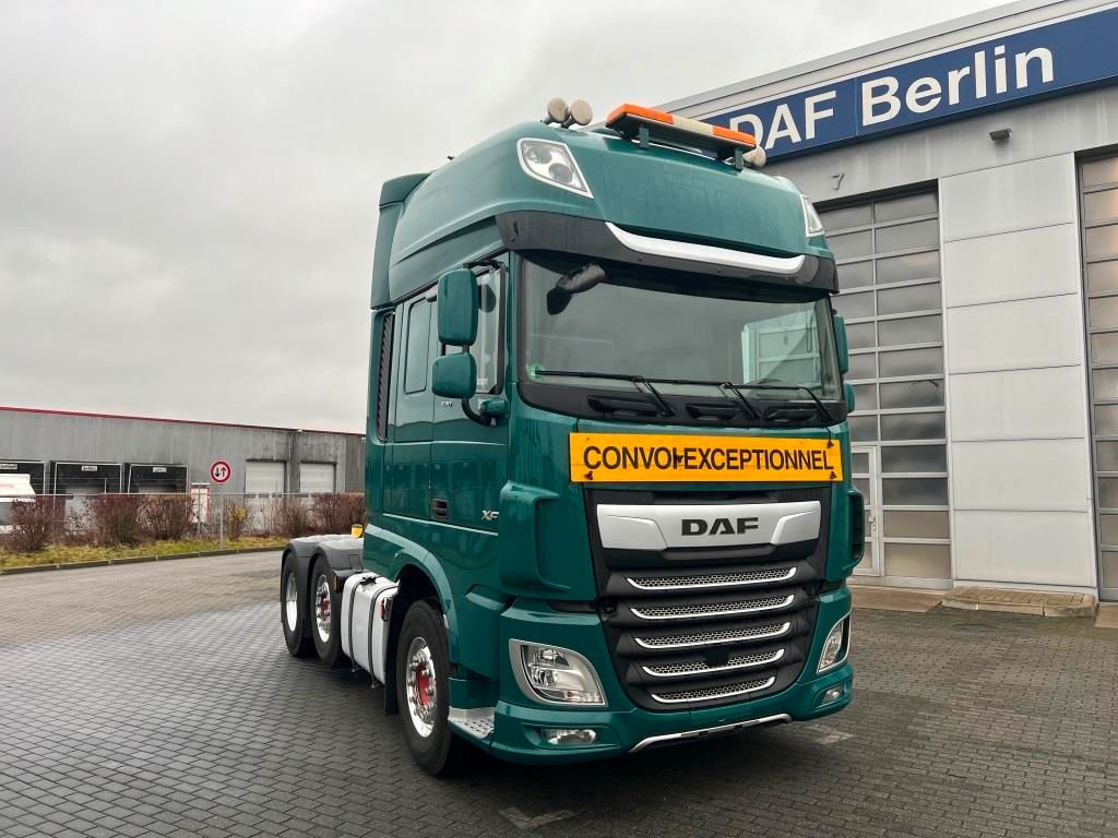 DAF XF 530 SSC FTG Liftlenkachse Retarder Standklima - Τράκτορας: φωτογραφία 1 DAF XF 530 SSC FTG Liftlenkachse Retarder Standklima - Τράκτορας: φωτογραφία 1