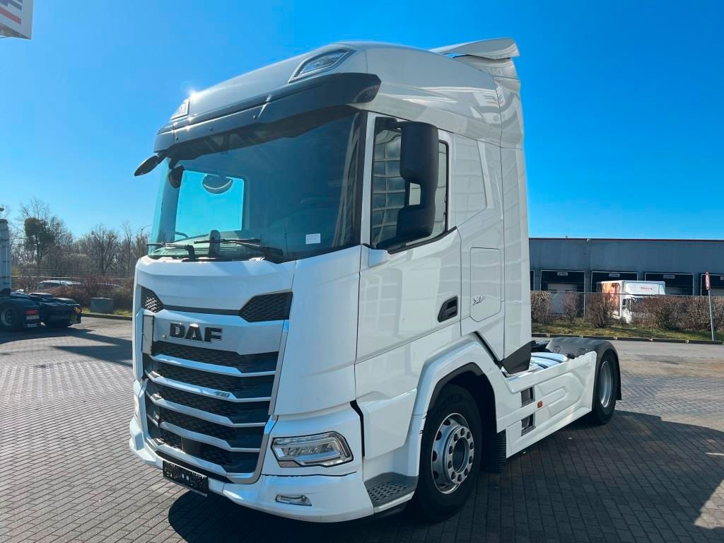 DAF XFn 480 FT Intarder 2xTank 1.105 L Vollspoiler - Τράκτορας: φωτογραφία 2 DAF XFn 480 FT Intarder 2xTank 1.105 L Vollspoiler - Τράκτορας: φωτογραφία 2