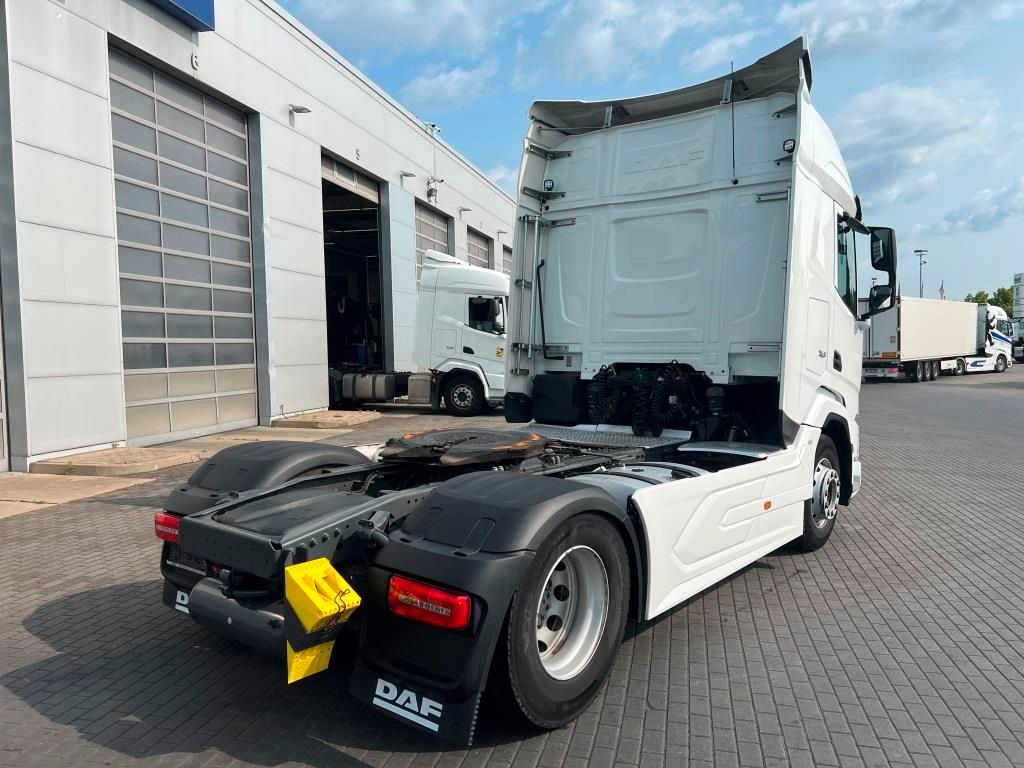 DAF XFn 480 FT Intarder 2xTank 1.105 L Vollspoiler - Τράκτορας: φωτογραφία 4 DAF XFn 480 FT Intarder 2xTank 1.105 L Vollspoiler - Τράκτορας: φωτογραφία 4