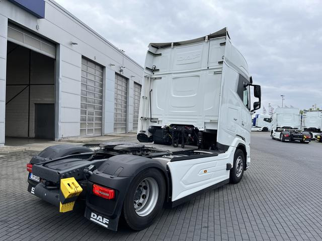 DAF XG+ 480 FT TraXon Intarder Standklima 2 x Tank - Τράκτορας: φωτογραφία 4 DAF XG+ 480 FT TraXon Intarder Standklima 2 x Tank - Τράκτορας: φωτογραφία 4