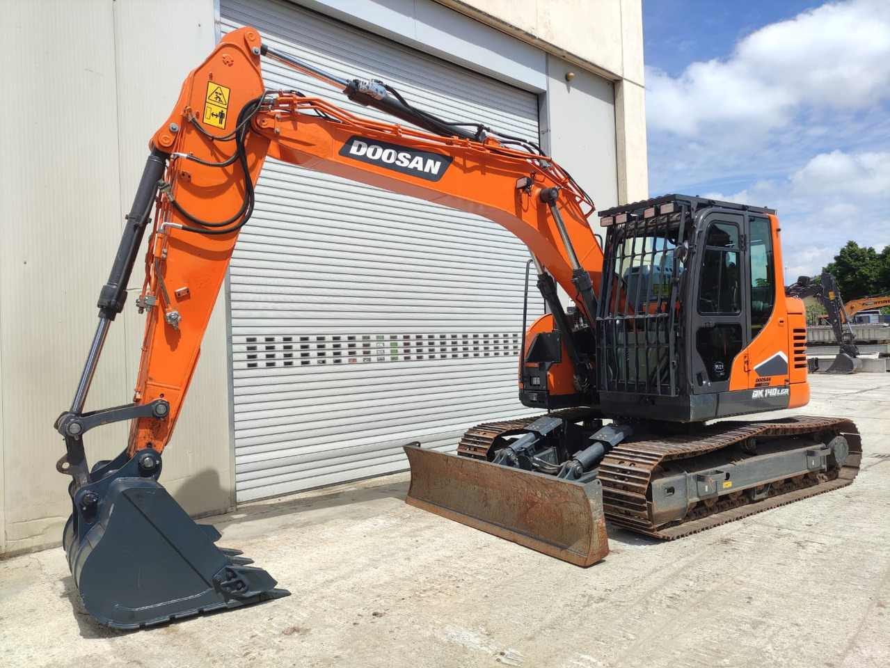 DOOSAN DX140LCR-7 - Ερπυστριοφόρος εκσκαφέας: φωτογραφία 1 DOOSAN DX140LCR-7 - Ερπυστριοφόρος εκσκαφέας: φωτογραφία 1