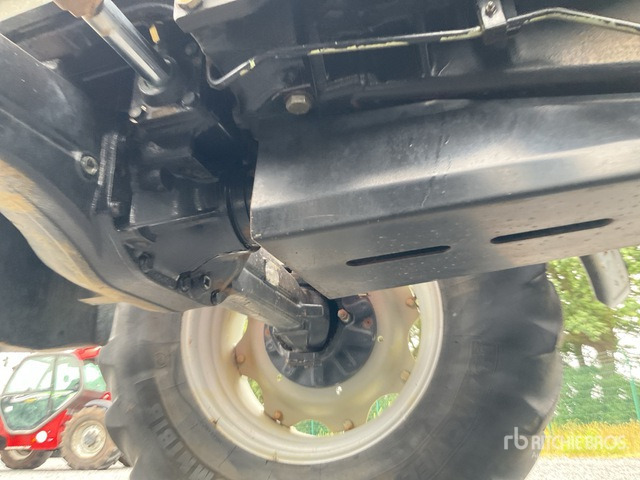 2002 Massey Ferguson 8240 4WD Tractor - Τρακτέρ: φωτογραφία 5 2002 Massey Ferguson 8240 4WD Tractor - Τρακτέρ: φωτογραφία 5