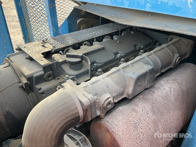 2001 Genie GS4390RT 4x4 Diesel Scissor Lift - Ψαλιδωτό ανυψωτικό: φωτογραφία 5 2001 Genie GS4390RT 4x4 Diesel Scissor Lift - Ψαλιδωτό ανυψωτικό: φωτογραφία 5