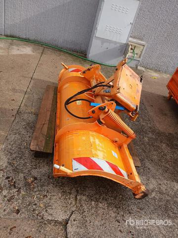 2004 Ausa M250DH X4 4x4 Snow Plow Truck - Εκχιονιστικό μηχάνημα: φωτογραφία 3 2004 Ausa M250DH X4 4x4 Snow Plow Truck - Εκχιονιστικό μηχάνημα: φωτογραφία 3