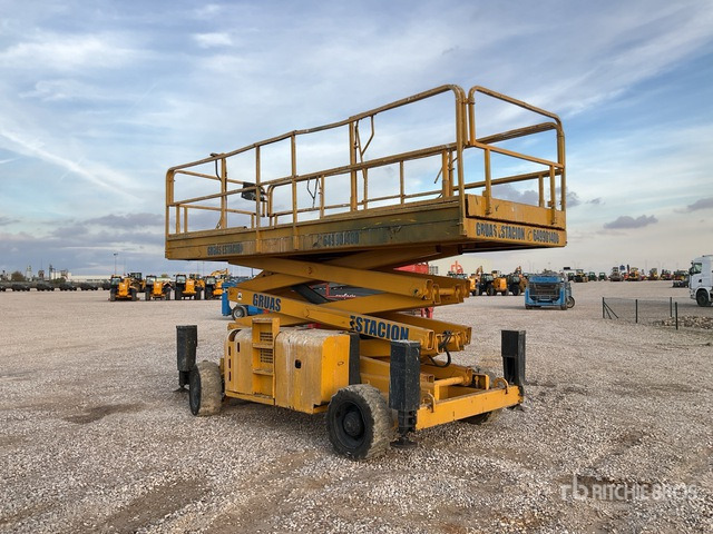 2006 Haulotte H12SXL 4x4 Diesel Scissor Lift - Ψαλιδωτό ανυψωτικό: φωτογραφία 2 2006 Haulotte H12SXL 4x4 Diesel Scissor Lift - Ψαλιδωτό ανυψωτικό: φωτογραφία 2