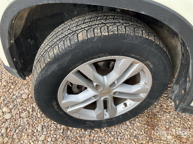 2012 Nissan X-Trail Automobile - SUV: φωτογραφία 4 2012 Nissan X-Trail Automobile - SUV: φωτογραφία 4