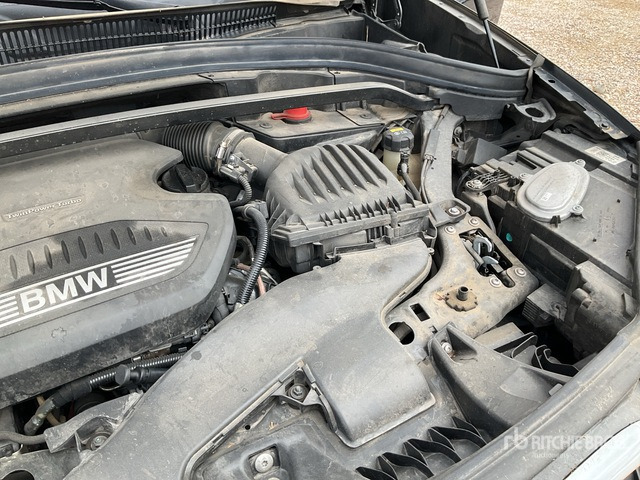 2020 BMW X1 20 XDrive Automobile - Αυτοκίνητο: φωτογραφία 5 2020 BMW X1 20 XDrive Automobile - Αυτοκίνητο: φωτογραφία 5