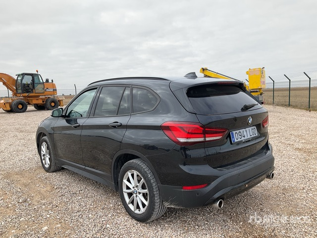 2020 BMW X1 20 XDrive Automobile - Αυτοκίνητο: φωτογραφία 3 2020 BMW X1 20 XDrive Automobile - Αυτοκίνητο: φωτογραφία 3