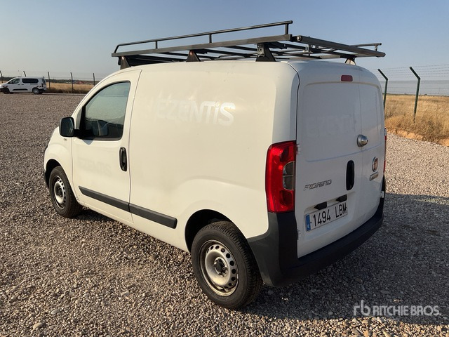 2020 Fiat Fiorino Cargo Van - Ελαφρύ επαγγελματικό: φωτογραφία 1 2020 Fiat Fiorino Cargo Van - Ελαφρύ επαγγελματικό: φωτογραφία 1