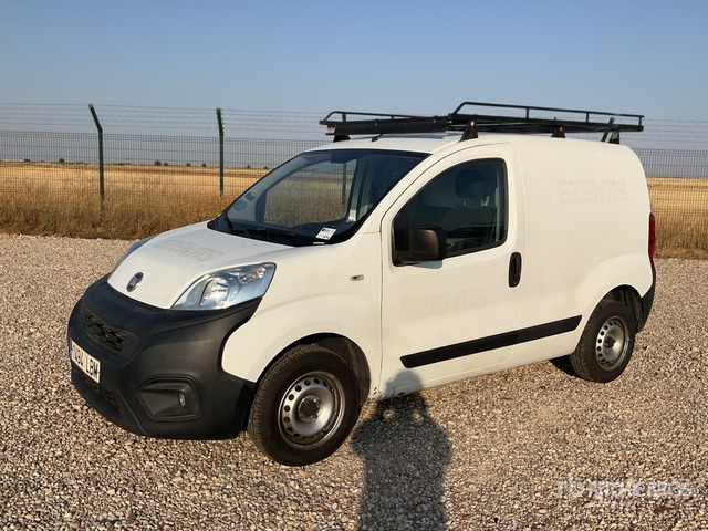 2020 Fiat Fiorino Cargo Van - Ελαφρύ επαγγελματικό: φωτογραφία 3 2020 Fiat Fiorino Cargo Van - Ελαφρύ επαγγελματικό: φωτογραφία 3
