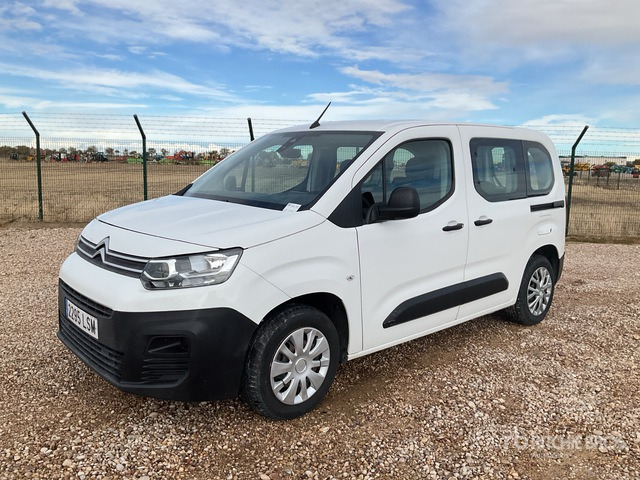2021 Citroen Berlingo 5 Passenger Van - Μικρό λεωφορείο, Επιβατικό βαν: φωτογραφία 1 2021 Citroen Berlingo 5 Passenger Van - Μικρό λεωφορείο, Επιβατικό βαν: φωτογραφία 1