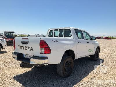 TOYOTA HILUX - Ημιφορτηγό: φωτογραφία 3 TOYOTA HILUX - Ημιφορτηγό: φωτογραφία 3