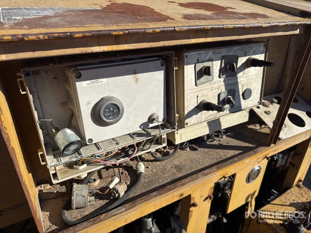 1991 OM FRP105L Mobile Jaw Crusher - Θραυστήρας σιαγόνων: φωτογραφία 5 1991 OM FRP105L Mobile Jaw Crusher - Θραυστήρας σιαγόνων: φωτογραφία 5