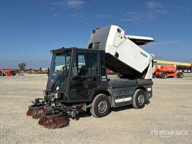 2006 Schmidt Compact 200 Autocarro spazzatrice - Σάρωθρο δρόμων: φωτογραφία 1 2006 Schmidt Compact 200 Autocarro spazzatrice - Σάρωθρο δρόμων: φωτογραφία 1