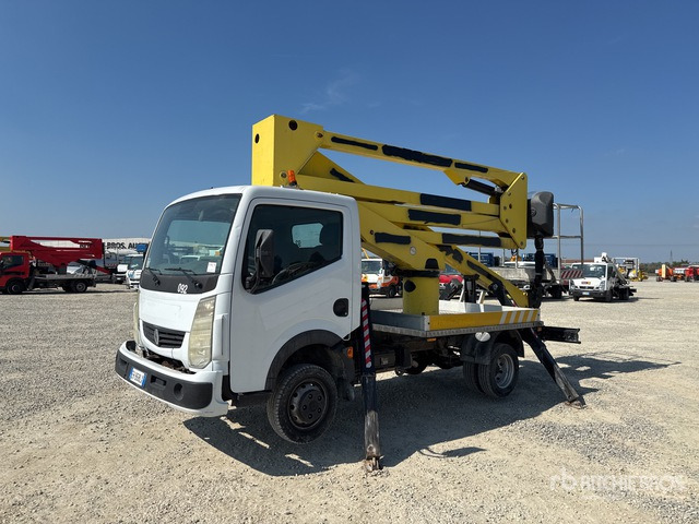 2011 Renault Maxity 2011 Socage DA320 20 m on Bucket Truck - Φορτηγό με εναέρια πλατφόρμα: φωτογραφία 3 2011 Renault Maxity 2011 Socage DA320 20 m on Bucket Truck - Φορτηγό με εναέρια πλατφόρμα: φωτογραφία 3