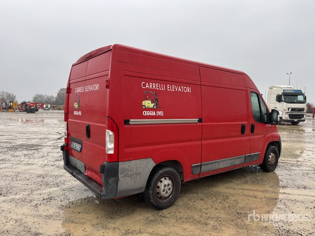 2012 Peugeot Boxer Van Truck - Φορτηγό κόφα: φωτογραφία 3 2012 Peugeot Boxer Van Truck - Φορτηγό κόφα: φωτογραφία 3