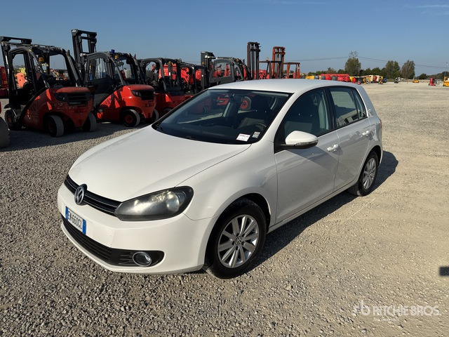 2012 Volkswagen Golf Automobile - Αυτοκίνητο: φωτογραφία 1 2012 Volkswagen Golf Automobile - Αυτοκίνητο: φωτογραφία 1