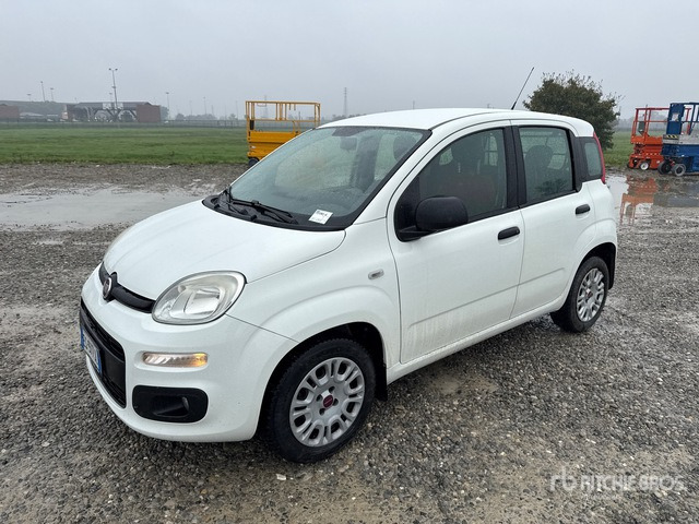 2013 Fiat Panda Automobile - Αυτοκίνητο: φωτογραφία 1 2013 Fiat Panda Automobile - Αυτοκίνητο: φωτογραφία 1