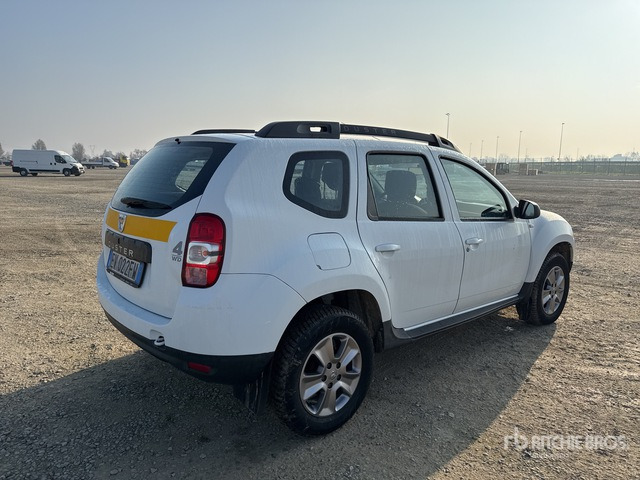 2014 Dacia Duster 4WD SUV - SUV: φωτογραφία 4 2014 Dacia Duster 4WD SUV - SUV: φωτογραφία 4