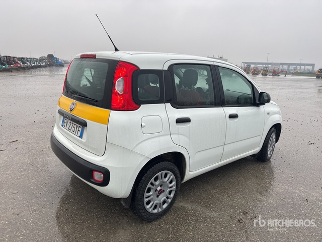 2014 Fiat Panda Automobile - Αυτοκίνητο: φωτογραφία 3 2014 Fiat Panda Automobile - Αυτοκίνητο: φωτογραφία 3