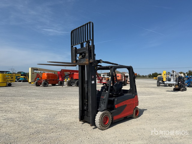 2014 Linde E30L-01 3000 kg Electric Forklift - Ηλεκτροκίνητο περονοφόρο: φωτογραφία 1 2014 Linde E30L-01 3000 kg Electric Forklift - Ηλεκτροκίνητο περονοφόρο: φωτογραφία 1