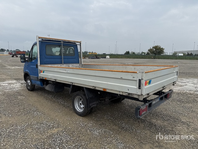 2015 Iveco Daily 35C11 Autocarro cassone fisso - Μικρό φορτηγό με καρότσα: φωτογραφία 4 2015 Iveco Daily 35C11 Autocarro cassone fisso - Μικρό φορτηγό με καρότσα: φωτογραφία 4