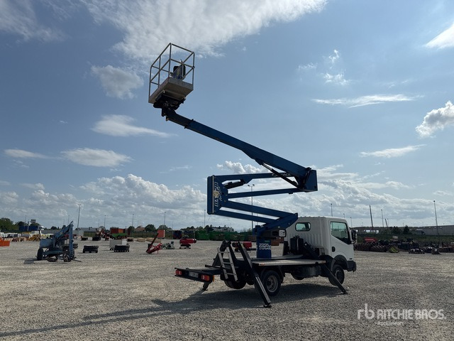 2015 Nissan Cabstar 35.12 2015 Socage DA320 20 m on Bucket Truck - Φορτηγό με εναέρια πλατφόρμα: φωτογραφία 3 2015 Nissan Cabstar 35.12 2015 Socage DA320 20 m on Bucket Truck - Φορτηγό με εναέρια πλατφόρμα: φωτογραφία 3