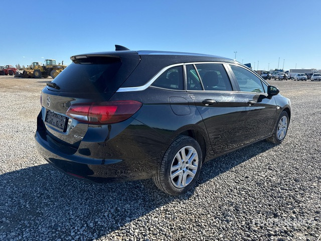 2017 Opel Astra Sport Tourer Automobile - Αυτοκίνητο: φωτογραφία 3 2017 Opel Astra Sport Tourer Automobile - Αυτοκίνητο: φωτογραφία 3