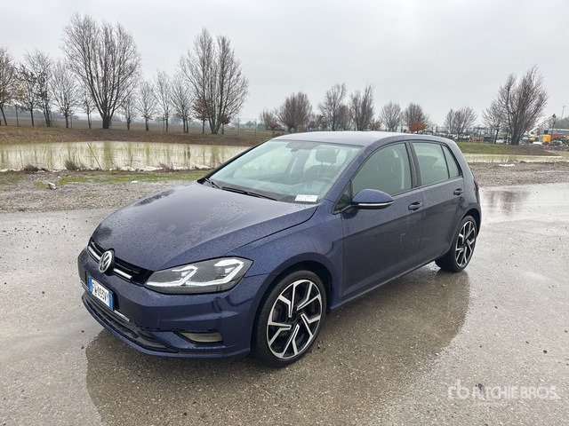 2019 Volkswagen Golf Automobile - Αυτοκίνητο: φωτογραφία 1 2019 Volkswagen Golf Automobile - Αυτοκίνητο: φωτογραφία 1