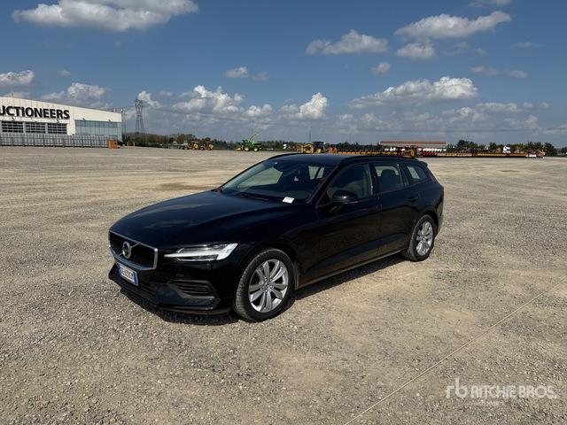 2021 Volvo V60 SW B4 D AUTOM. MOMENTUM BUSINESS Automobile - Αυτοκίνητο: φωτογραφία 1 2021 Volvo V60 SW B4 D AUTOM. MOMENTUM BUSINESS Automobile - Αυτοκίνητο: φωτογραφία 1