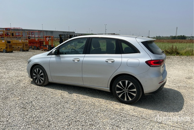 2022 Mercedes-Benz Classe B 160 B 250 E PLUG-IN HYBRID BUS Automobile - Αυτοκίνητο: φωτογραφία 2 2022 Mercedes-Benz Classe B 160 B 250 E PLUG-IN HYBRID BUS Automobile - Αυτοκίνητο: φωτογραφία 2