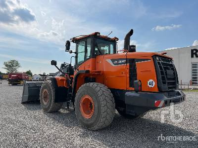 DOOSAN DL300-5 - Ελαστιχοφόρος φορτωτής: φωτογραφία 2 DOOSAN DL300-5 - Ελαστιχοφόρος φορτωτής: φωτογραφία 2