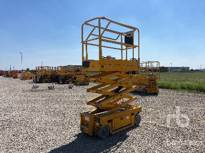 HAULOTTE OPTIMUM 8 Electric - Ψαλιδωτό ανυψωτικό: φωτογραφία 2 HAULOTTE OPTIMUM 8 Electric - Ψαλιδωτό ανυψωτικό: φωτογραφία 2