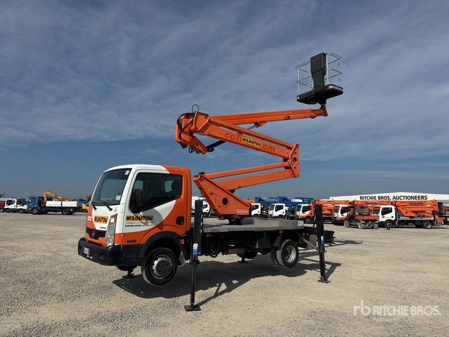 Nissan Cabstar 35.12 Piattaforma autocarrata - Φορτηγό με εναέρια πλατφόρμα: φωτογραφία 2 Nissan Cabstar 35.12 Piattaforma autocarrata - Φορτηγό με εναέρια πλατφόρμα: φωτογραφία 2