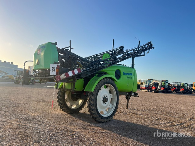 2004 Tecnoma Fortis 28 m S/A Pulverisateur Traine Pull-Type Sprayer - Συρόμενο ψεκαστικό: φωτογραφία 3 2004 Tecnoma Fortis 28 m S/A Pulverisateur Traine Pull-Type Sprayer - Συρόμενο ψεκαστικό: φωτογραφία 3